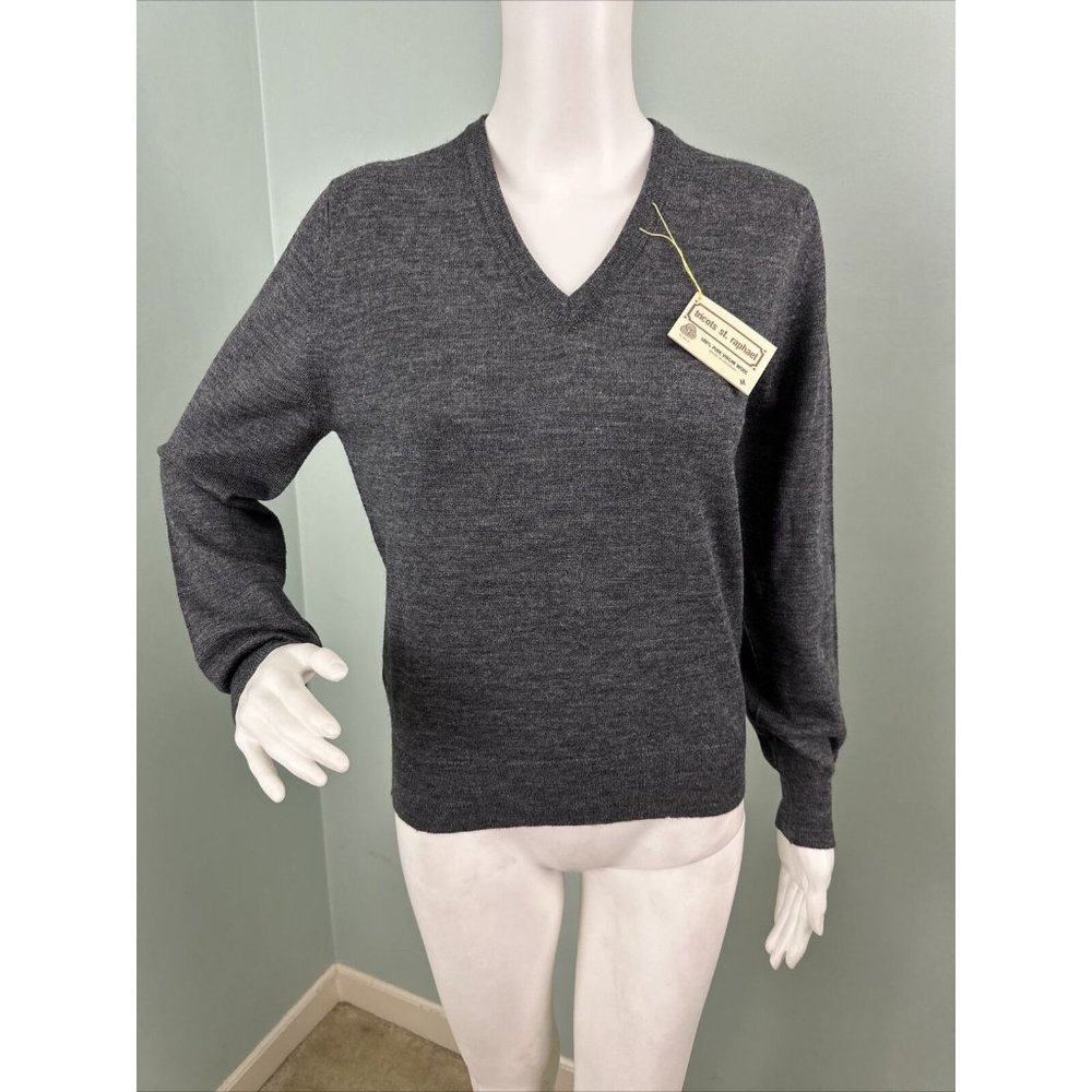 Women's Vintage Tricots St. Raphael Gray Pullover V-Neck Wool Sweater Sz Medium